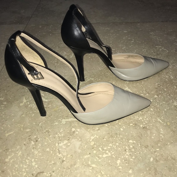 BCBGeneration PL-Dillyn Two Tone Closed Toe Heels Size 9 - Picture 4 of 16